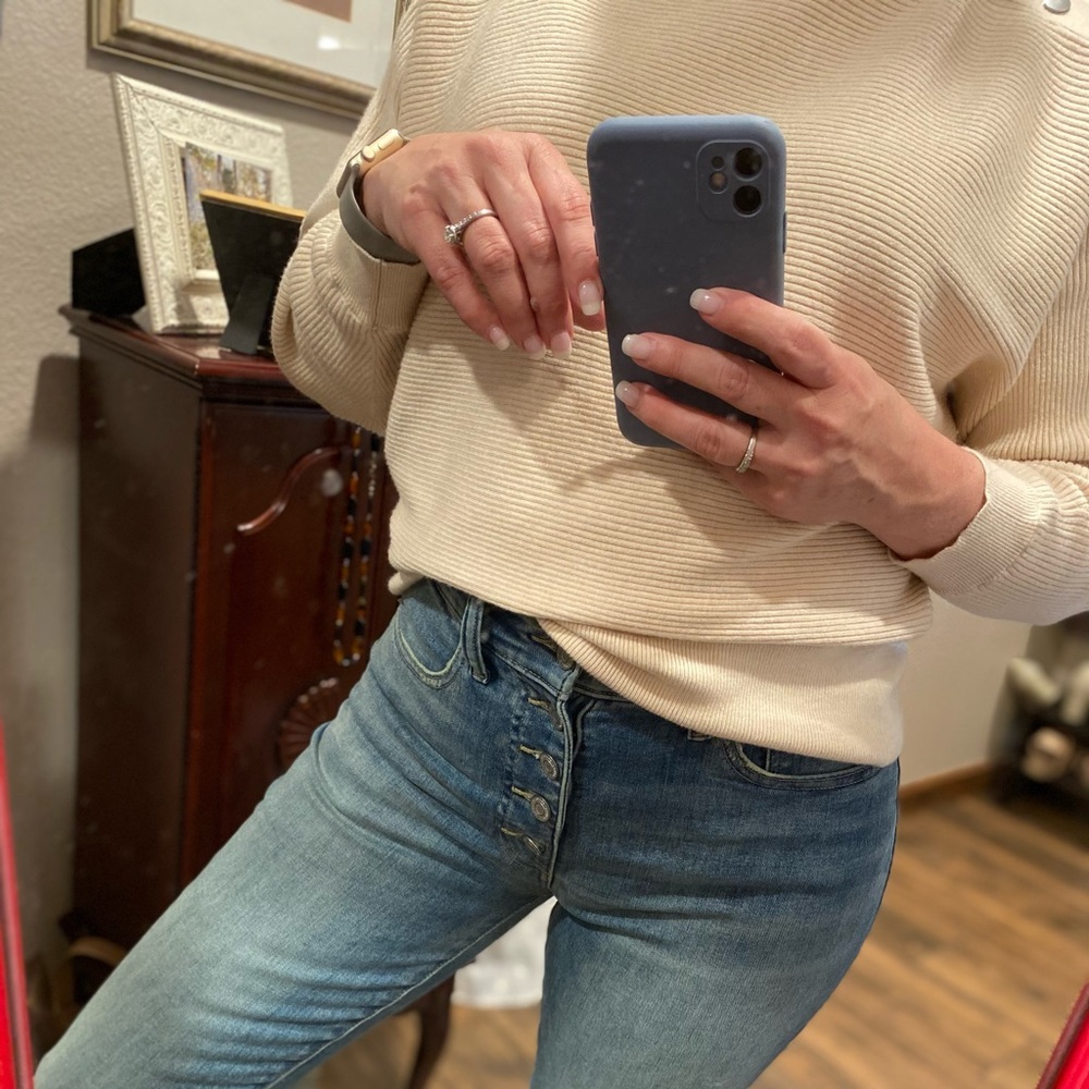 Sweater - Picture 4 of 5